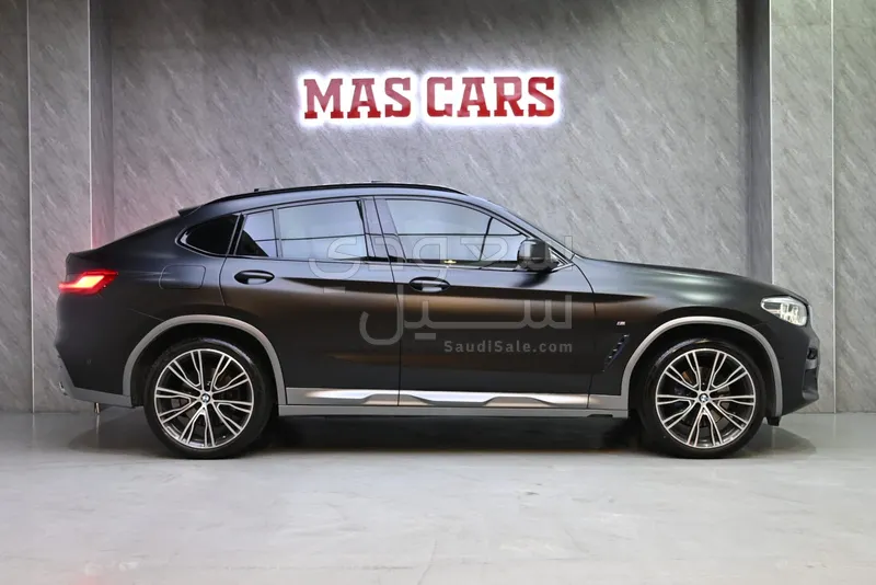 2021 بي ام دبليو الفئة اكس 4