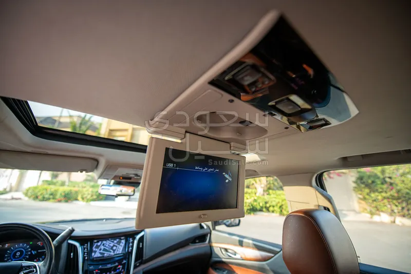 2020 كاديلاك اسكاليد بلاتينيوم