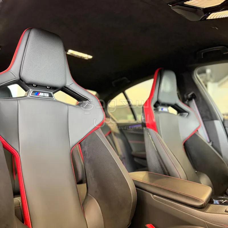 2022 بي ام دبليو الفئة ام إم 5 سي إس