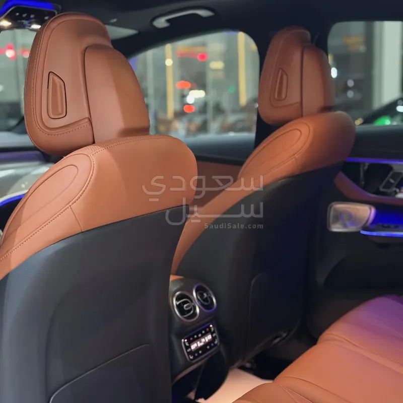 2025 مرسيدس - بنز جي إل سي 43