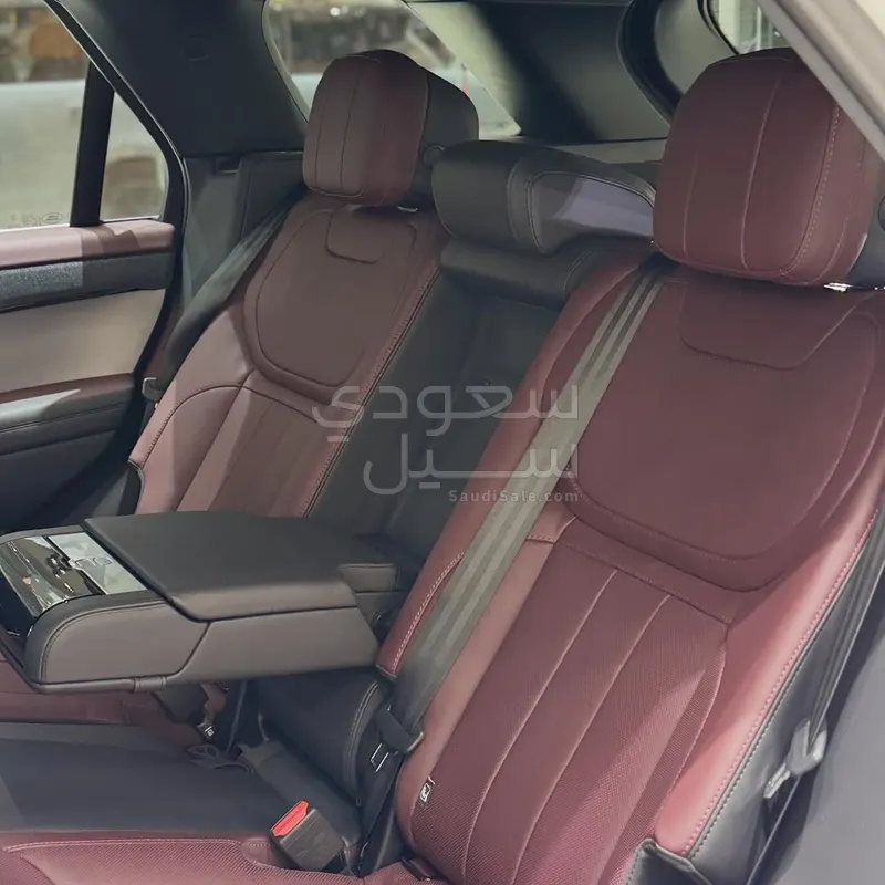 2025 لاند روفر رينج روفر سبورت اتش اس اي