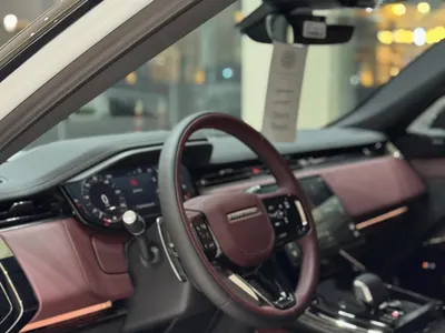 2025 لاند روفر رينج روفر سبورت اتش اس اي