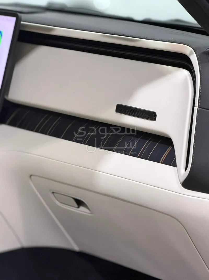 2026 روكس 01 أدماس