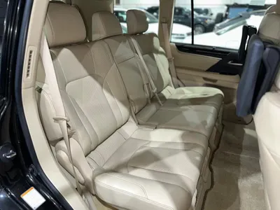 2021 لكزس إل إكس 570