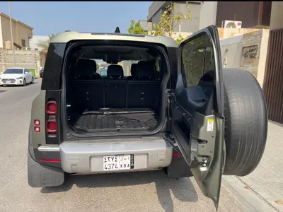 2020 لاند روفر ديفيندر 110