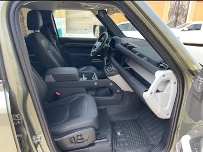 2020 لاند روفر ديفيندر 110