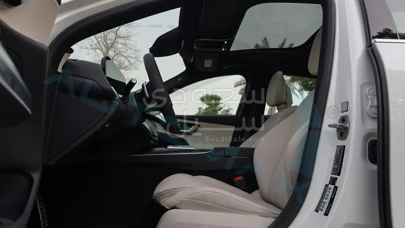 2026 Mercedes-Benz E 200 AMG