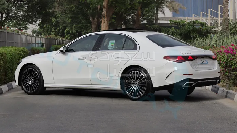 2026 Mercedes-Benz E 200 AMG