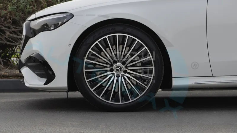 2026 Mercedes-Benz E 200 AMG