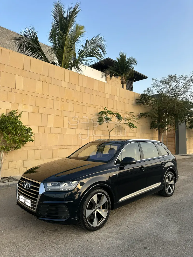 2016 اودي كيو 7 اس لاين