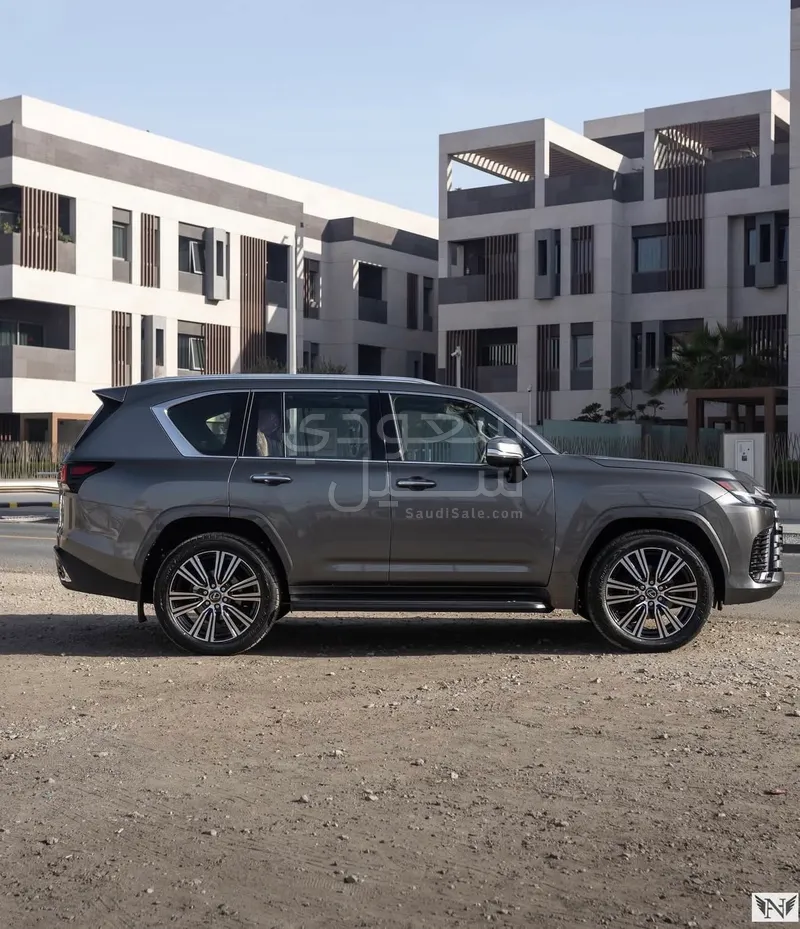 2026 لكزس إل إكس 600