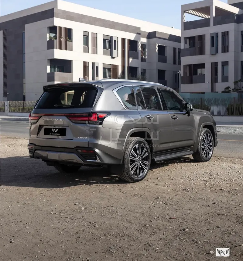 2026 لكزس إل إكس 600