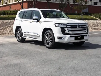 2025 تويوتا لاند كروزر في اكس ار