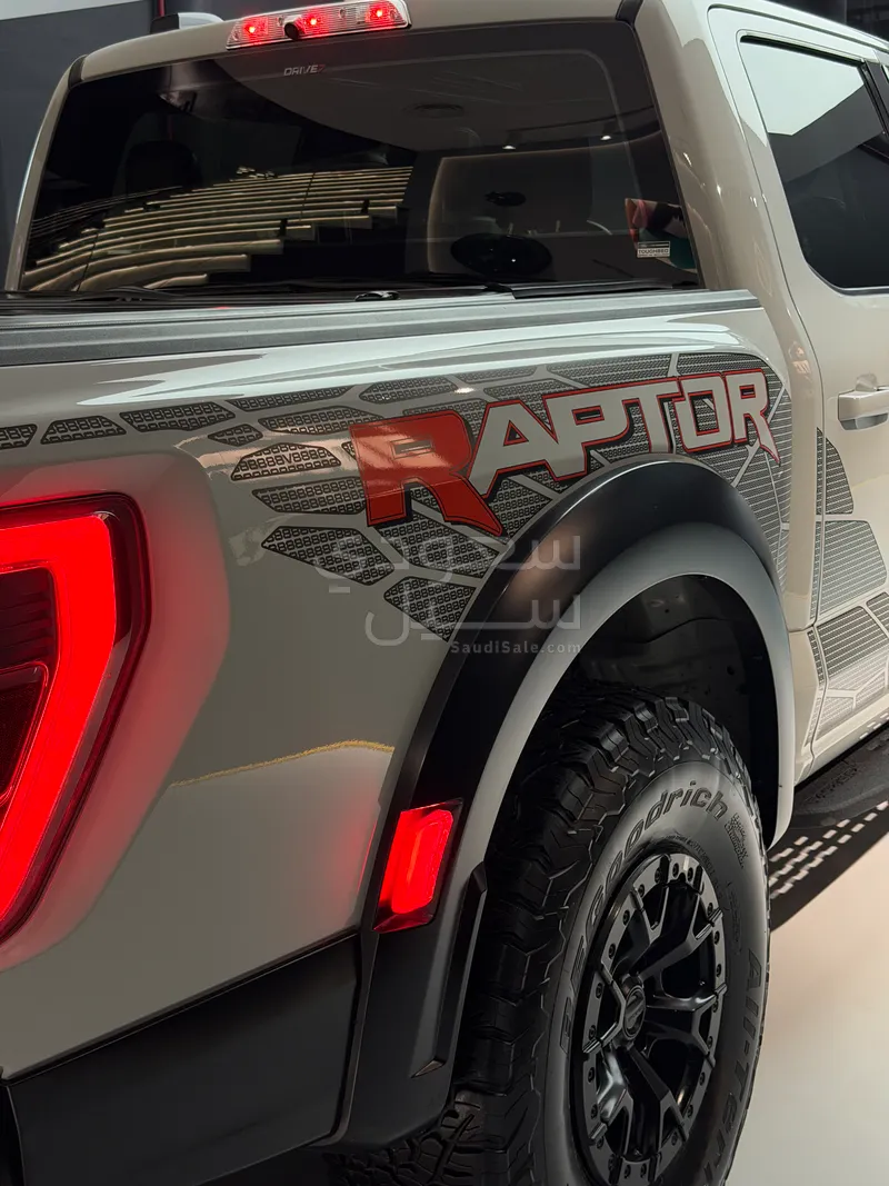 2023 فورد اف 150 رابتور ار