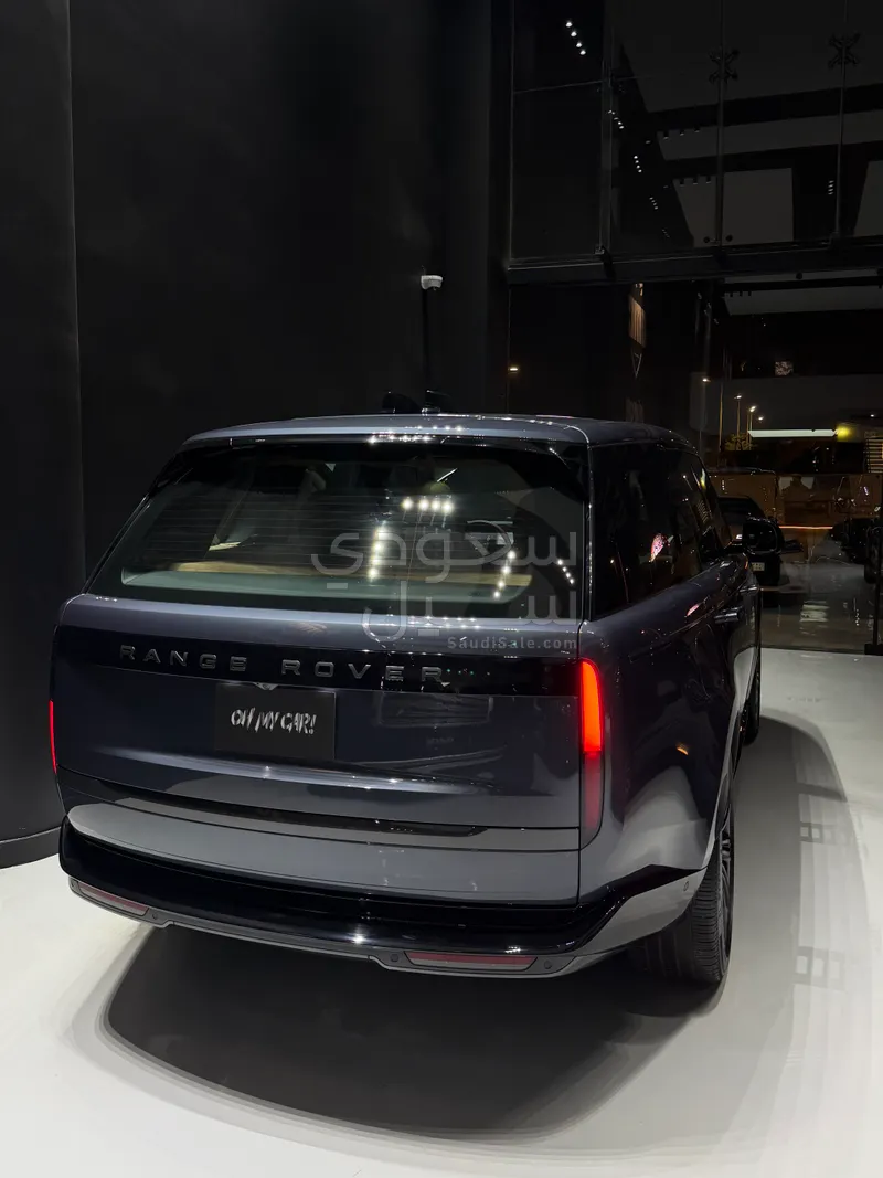 2025 لاند روفر رينج روفر فوج