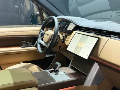 2025 لاند روفر رينج روفر فوج