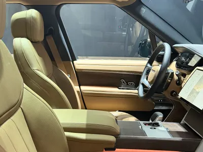 2025 لاند روفر رينج روفر فوج