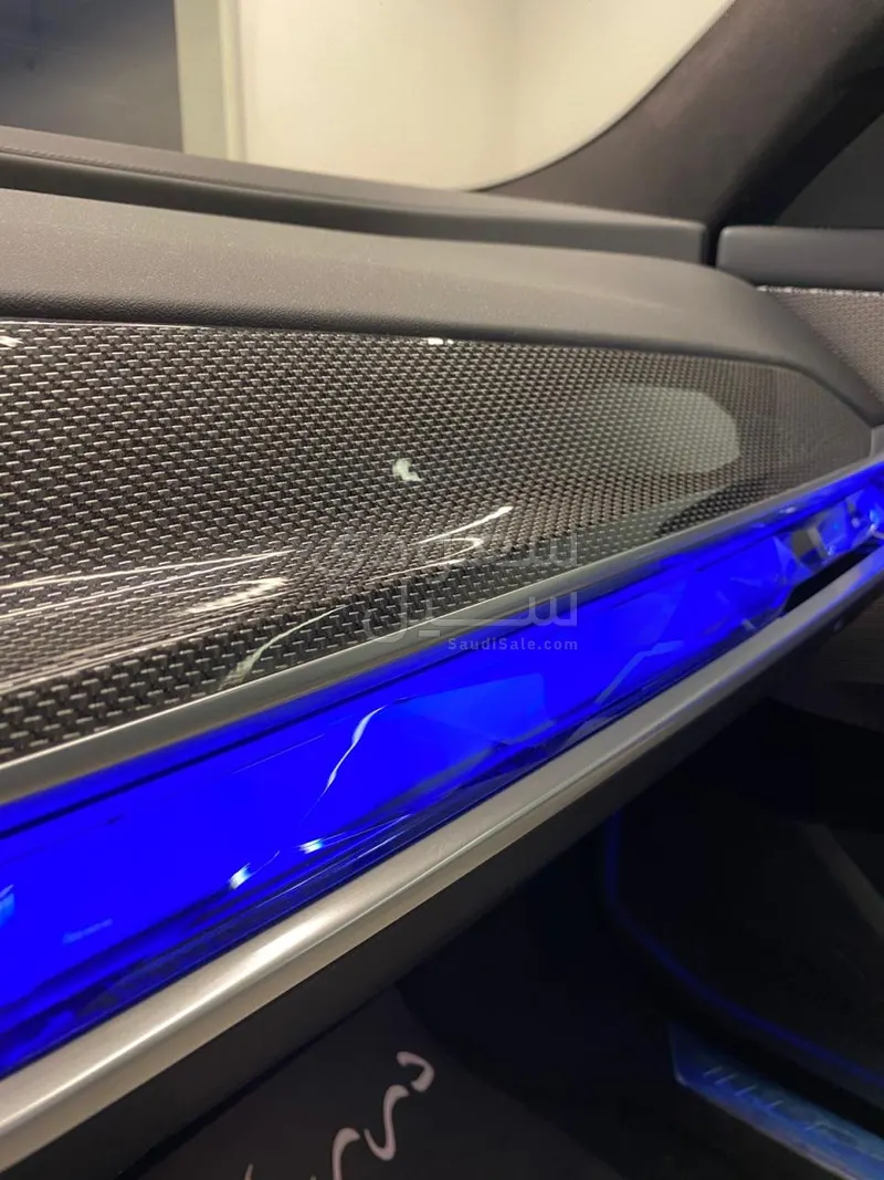 2025 بي ام دبليو الفئة السابعة 740أي