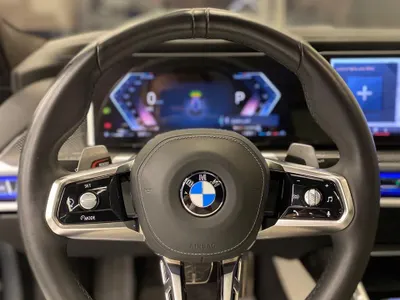 2025 بي ام دبليو الفئة السابعة 740أي