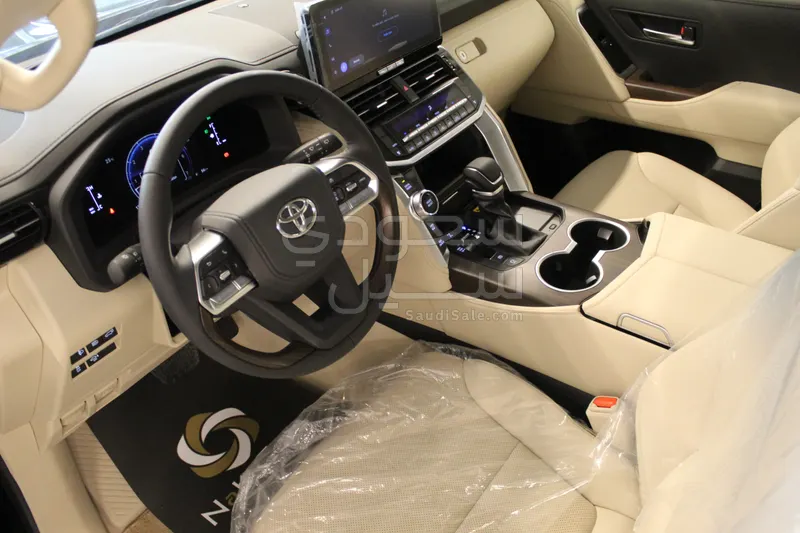 2026 تويوتا لاند كروزر جي اكس ار