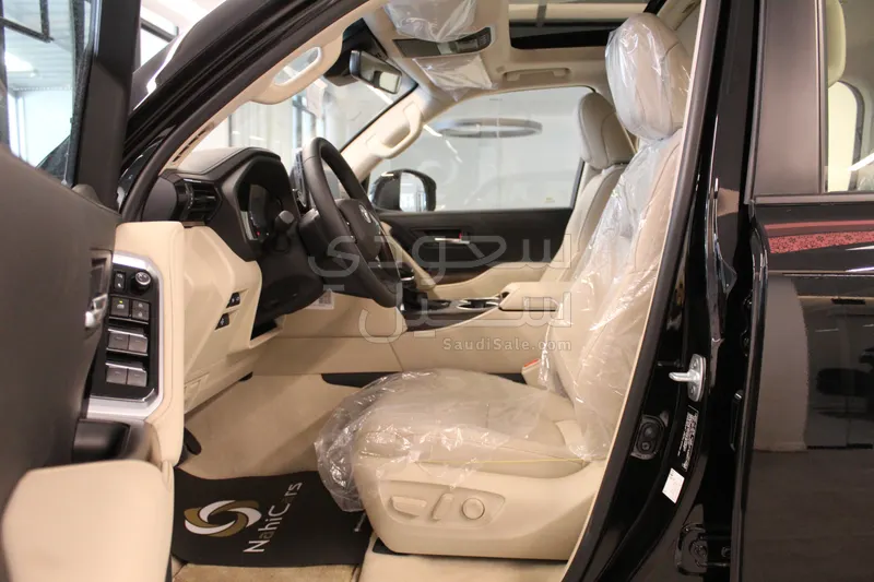 2026 تويوتا لاند كروزر جي اكس ار