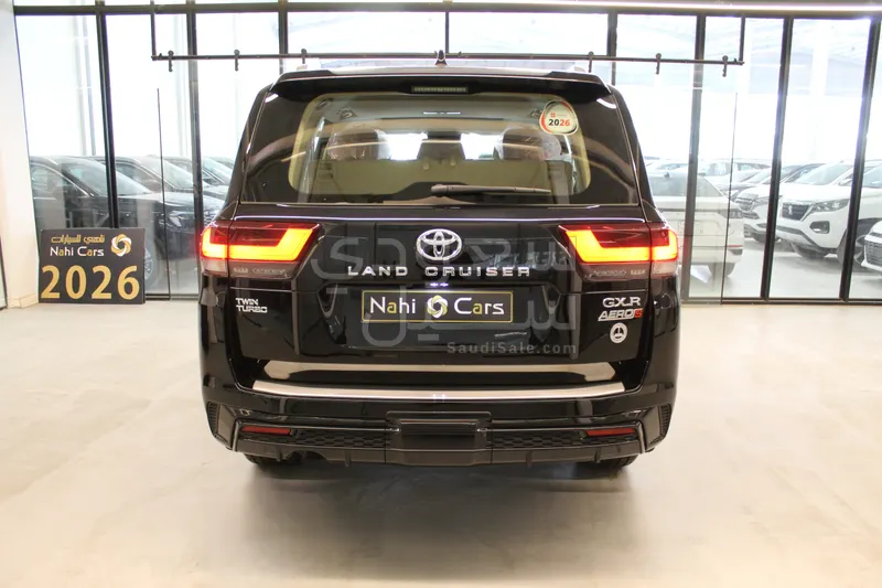 2026 تويوتا لاند كروزر جي اكس ار