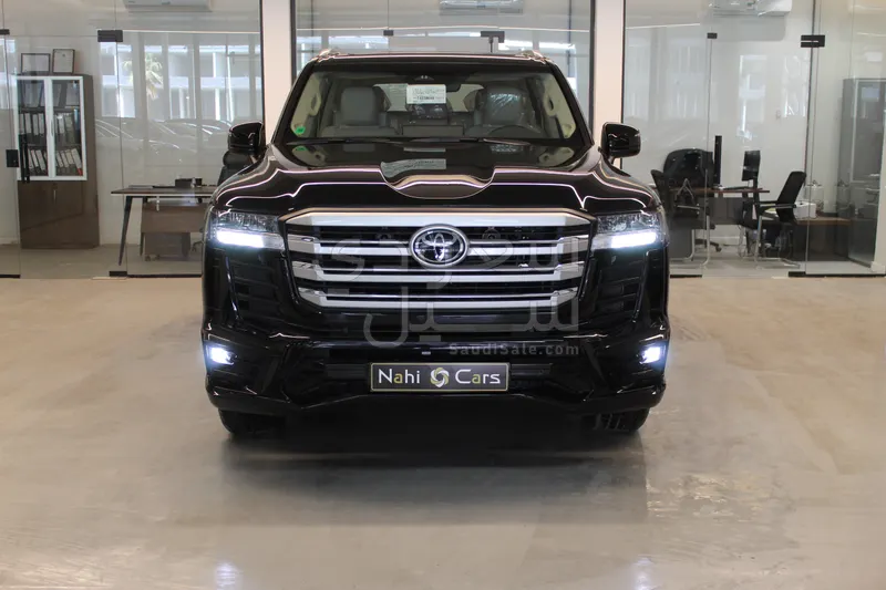 2026 تويوتا لاند كروزر جي اكس ار