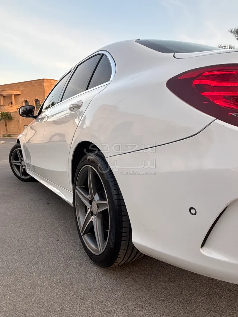 2016 مرسيدس - بنز سي 200