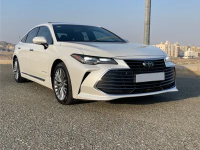 2022 تويوتا افالون بريميوم