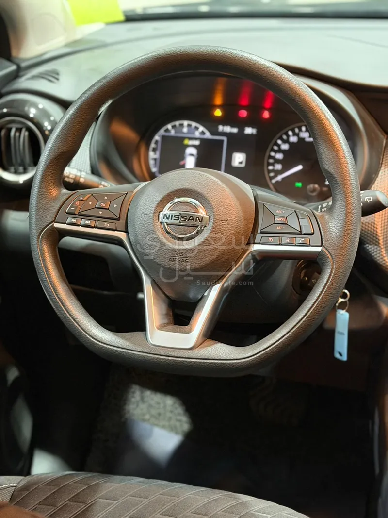 2022 نيسان كيكس اس