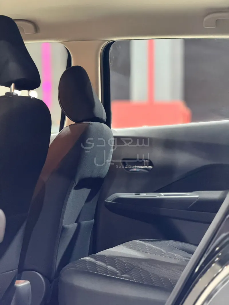 2022 نيسان كيكس اس