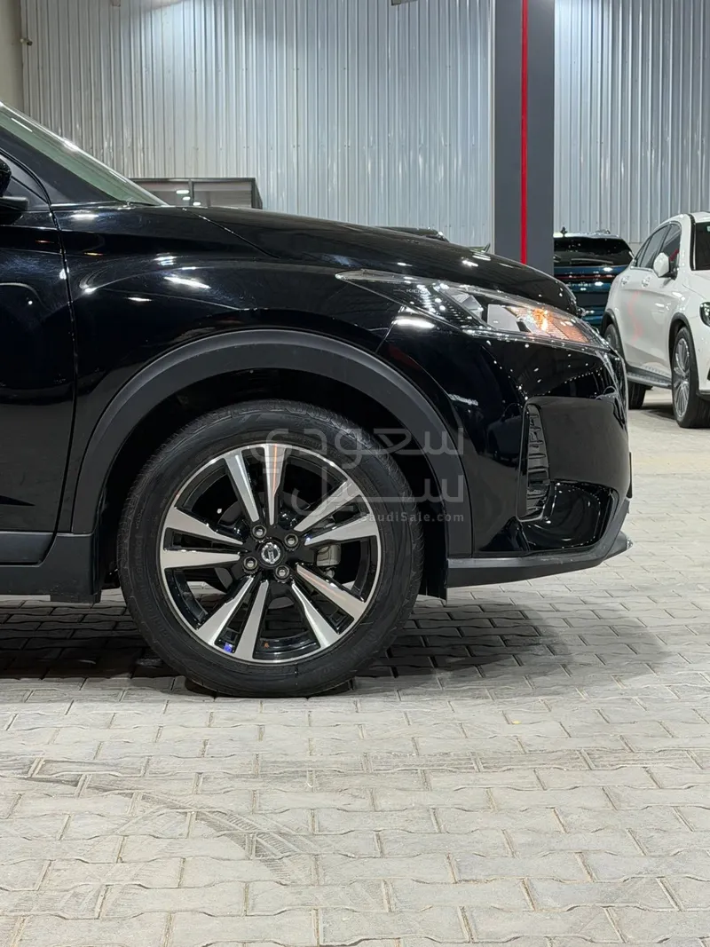 2022 نيسان كيكس اس