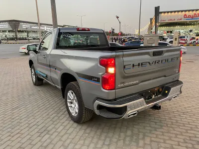 2025 شفروليه سلفرادو ال تي