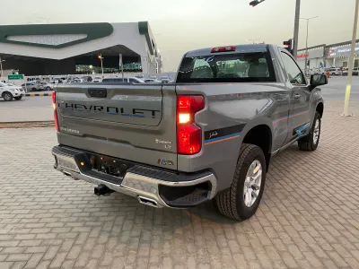 2025 شفروليه سلفرادو ال تي