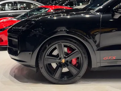 2025 Porsche Cayenne GTS