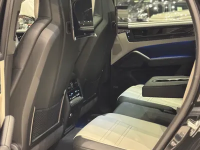 2025 Porsche Cayenne GTS