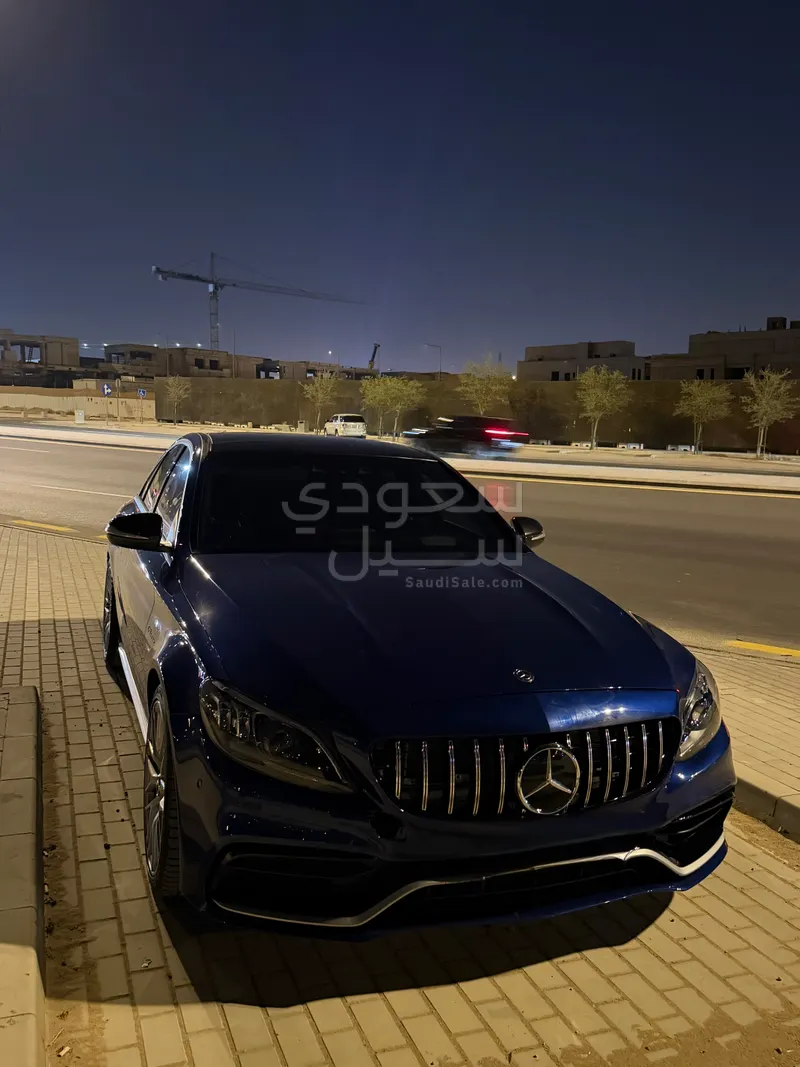 2015 مرسيدس - بنز سي 63إٍس أي إم جي