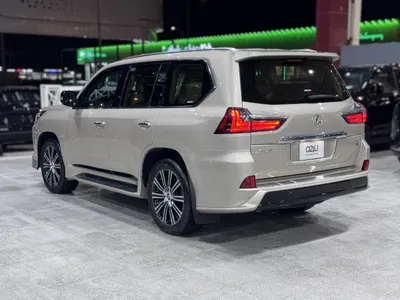 2019 لكزس إل إكس 570 اس