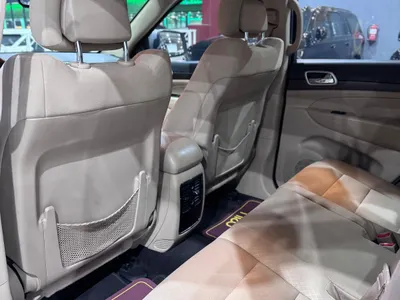 2018 جييب جراند شيروكي لاريدو