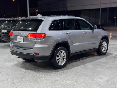 2018 جييب جراند شيروكي لاريدو