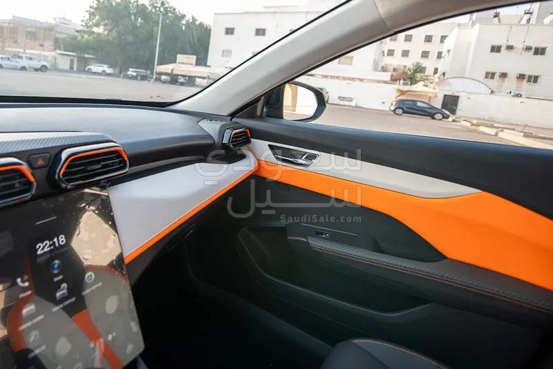 2025 دونج فينج شاين