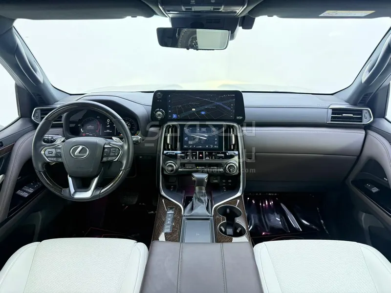 2025 Lexus LX 600