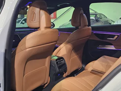 2025 مرسيدس - بنز إي 200