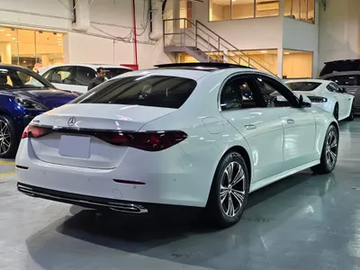 2025 مرسيدس - بنز إي 200