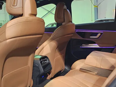 2025 مرسيدس - بنز إي 200