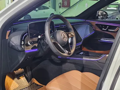 2025 مرسيدس - بنز إي 200