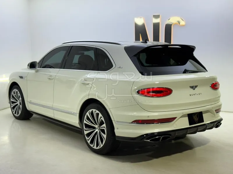 2021 Bentley Bentayga Black Edition