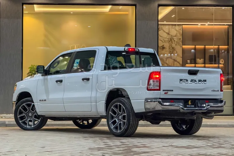 2023 دودج رام 1500 بيج هورن