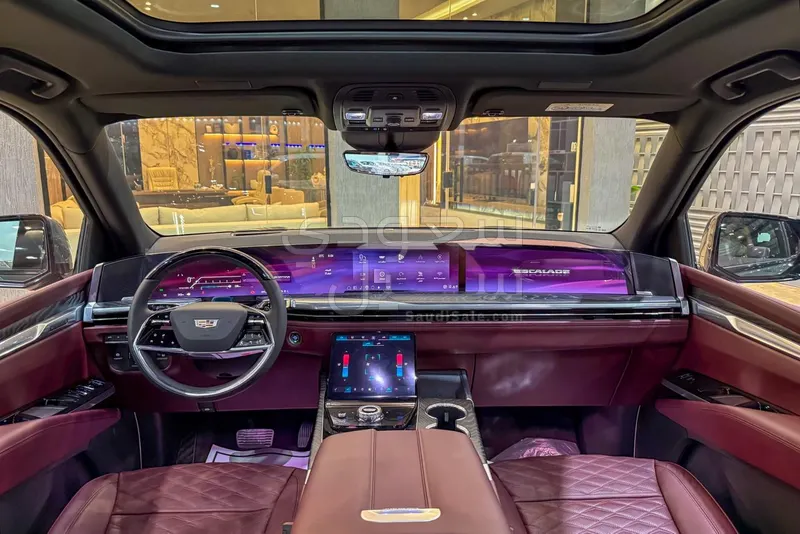 2025 كاديلاك اسكاليد