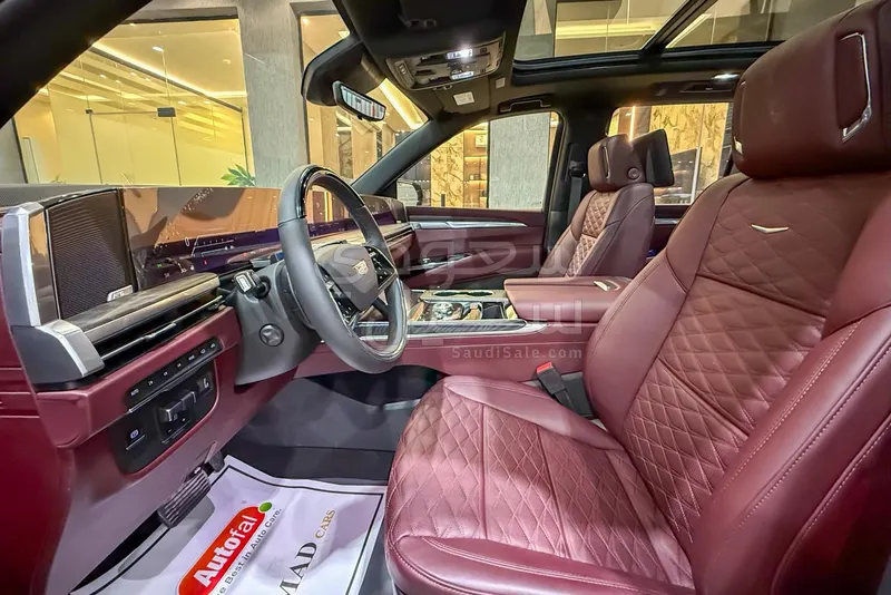 2025 كاديلاك اسكاليد